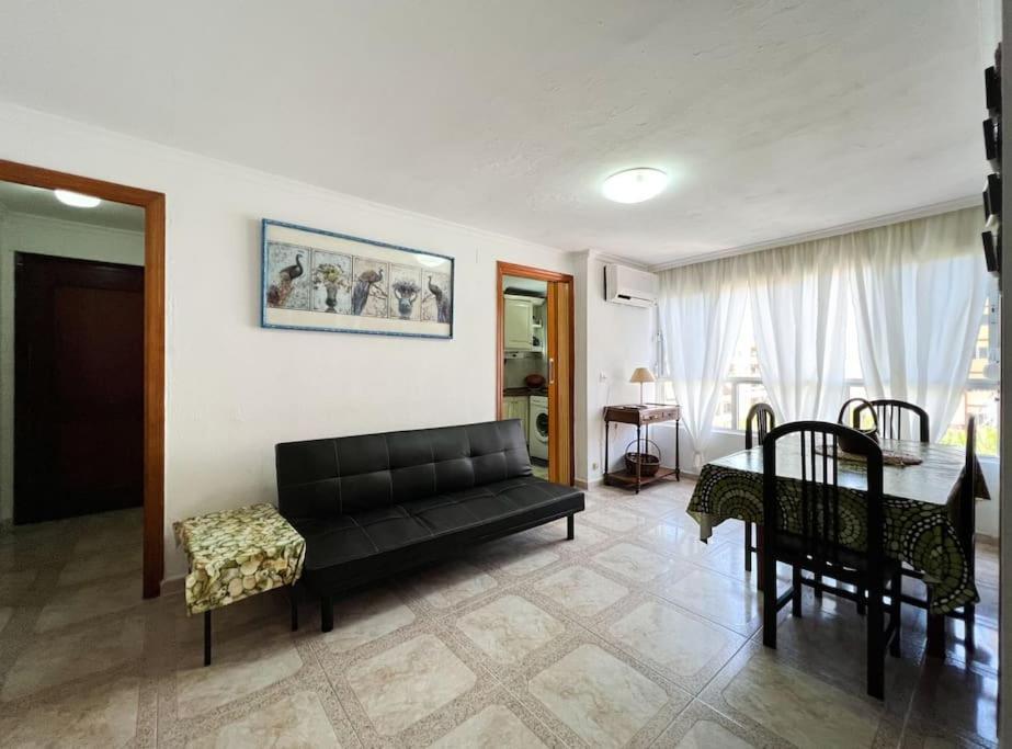 Apartamento En El Puerto De Santa Maria Luaran gambar